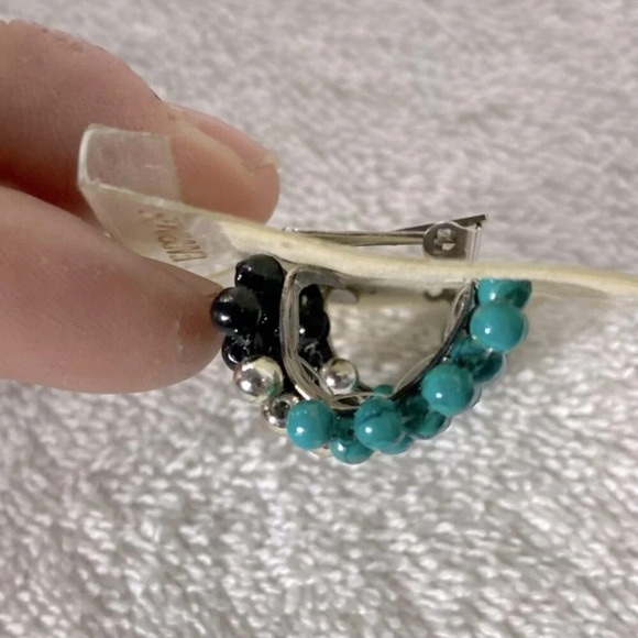 Vintage Teal Black Silver Plastic Beaded Necklace & Clip On Earrings Set - Picture 4 of 10